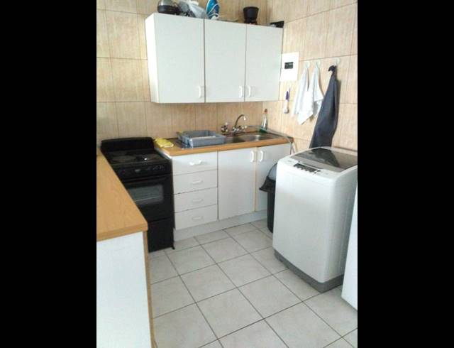 2 BEDROOM FREEHOLD TO LET IN JUKSKEI PARK